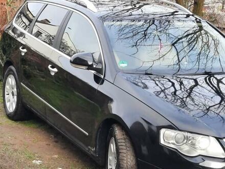 Черный Фольксваген Пассат, объемом двигателя 1.97 л и пробегом 240 тыс. км за 6200 $, фото 1 на Automoto.ua