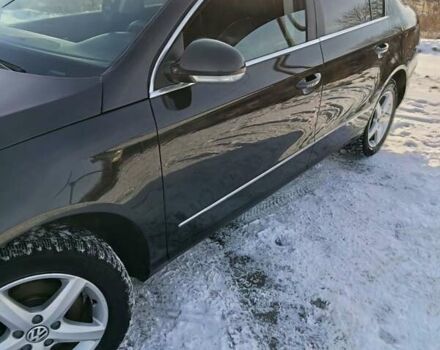 Черный Фольксваген Пассат, объемом двигателя 2 л и пробегом 296 тыс. км за 6400 $, фото 1 на Automoto.ua