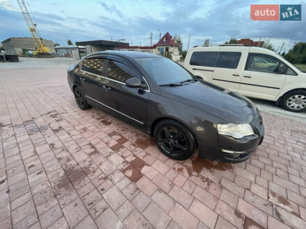 Фольксваген Пассат 2006 у Нетешине на Automoto.ua Чорний Фольксваген Пассат, об'ємом двигуна 2 л та пробігом 285 тис. км за 6500 $, фото 1 на Automoto.ua