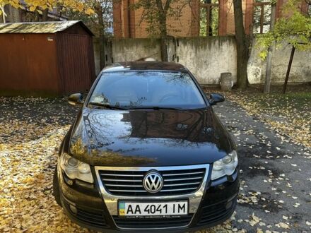 Черный Фольксваген Пассат, объемом двигателя 2 л и пробегом 200 тыс. км за 5800 $, фото 1 на Automoto.ua