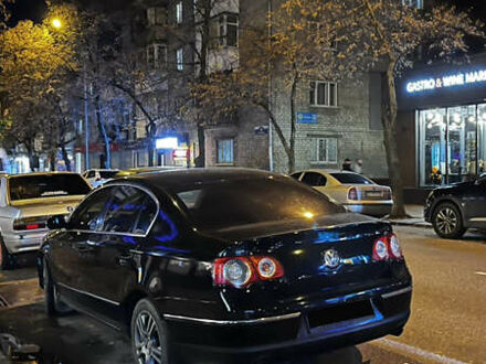 Черный Фольксваген Пассат, объемом двигателя 1.98 л и пробегом 350 тыс. км за 6000 $, фото 1 на Automoto.ua