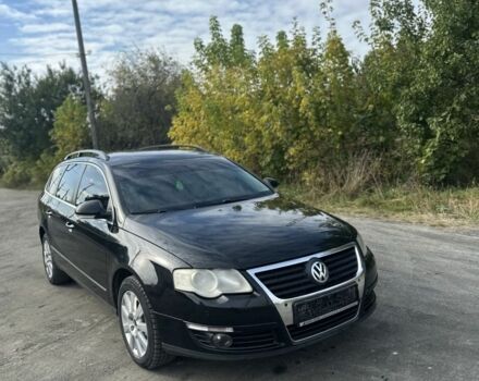 Черный Фольксваген Пассат, объемом двигателя 2 л и пробегом 300 тыс. км за 3300 $, фото 1 на Automoto.ua