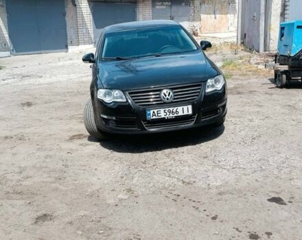 Черный Фольксваген Пассат, объемом двигателя 2 л и пробегом 320 тыс. км за 4500 $, фото 1 на Automoto.ua