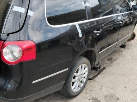 Чорний Фольксваген Пассат, об'ємом двигуна 2 л та пробігом 220 тис. км за 4000 $, фото 1 на Automoto.ua