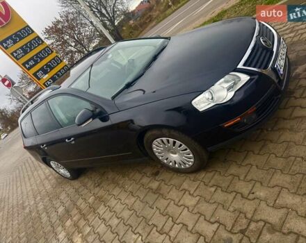 Черный Фольксваген Пассат, объемом двигателя 1.97 л и пробегом 300 тыс. км за 7500 $, фото 1 на Automoto.ua