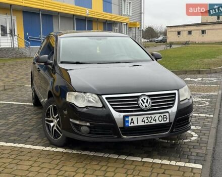 Черный Фольксваген Пассат, объемом двигателя 2 л и пробегом 376 тыс. км за 4450 $, фото 1 на Automoto.ua