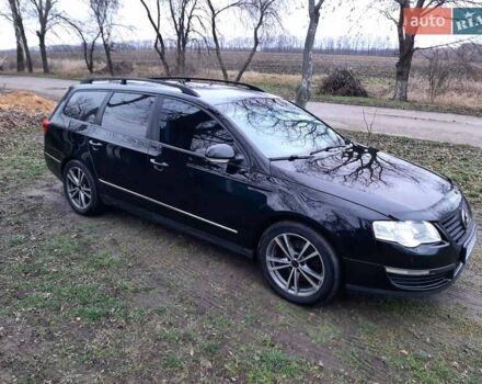 Черный Фольксваген Пассат, объемом двигателя 1.97 л и пробегом 285 тыс. км за 5700 $, фото 1 на Automoto.ua