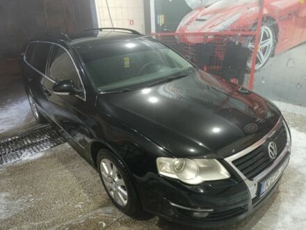 Черный Фольксваген Пассат, объемом двигателя 1.9 л и пробегом 300 тыс. км за 3400 $, фото 1 на Automoto.ua