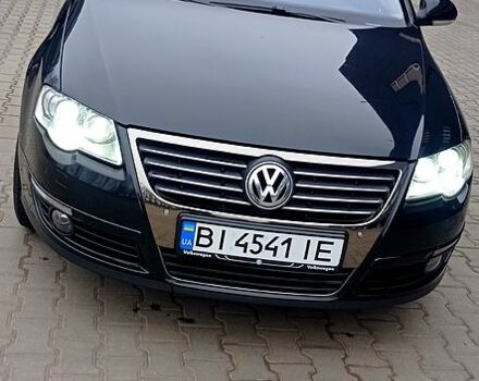 Черный Фольксваген Пассат, объемом двигателя 2 л и пробегом 320 тыс. км за 7300 $, фото 1 на Automoto.ua