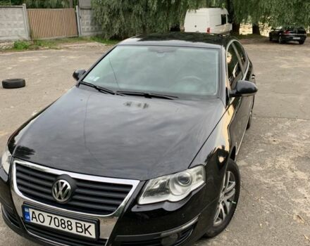 Черный Фольксваген Пассат, объемом двигателя 2 л и пробегом 450 тыс. км за 5500 $, фото 1 на Automoto.ua
