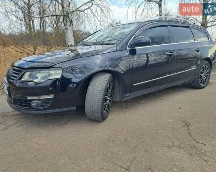 Чорний Фольксваген Пассат, об'ємом двигуна 2 л та пробігом 310 тис. км за 7450 $, фото 1 на Automoto.ua