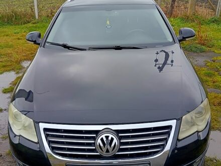 Черный Фольксваген Пассат, объемом двигателя 2 л и пробегом 340 тыс. км за 5950 $, фото 1 на Automoto.ua