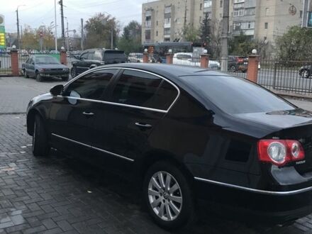 Черный Фольксваген Пассат, объемом двигателя 1.8 л и пробегом 271 тыс. км за 7250 $, фото 1 на Automoto.ua