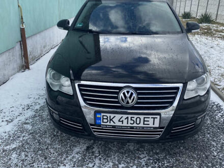 Фольксваген Пассат 2008 у Здолбунове на Automoto.ua Чорний Фольксваген Пассат, об'ємом двигуна 2 л та пробігом 261 тис. км за 7200 $, фото 1 на Automoto.ua