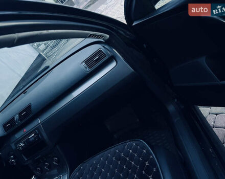 Черный Фольксваген Пассат, объемом двигателя 1.8 л и пробегом 220 тыс. км за 5300 $, фото 1 на Automoto.ua