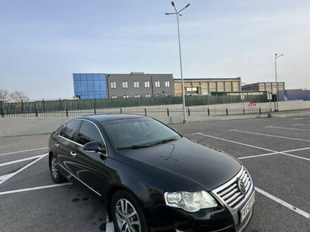 Чорний Фольксваген Пассат, об'ємом двигуна 2 л та пробігом 270 тис. км за 6800 $, фото 1 на Automoto.ua