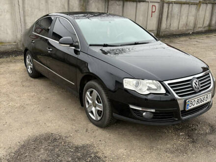 Черный Фольксваген Пассат, объемом двигателя 1.8 л и пробегом 240 тыс. км за 5200 $, фото 1 на Automoto.ua