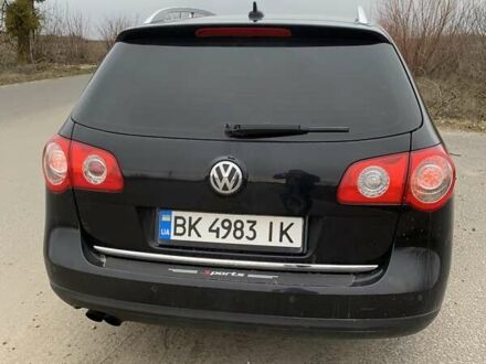 Фольксваген Пассат 2008 в Сарнах на Automoto.ua Черный Фольксваген Пассат, объемом двигателя 1.97 л и пробегом 300 тыс. км за 7500 $, фото 1 на Automoto.ua