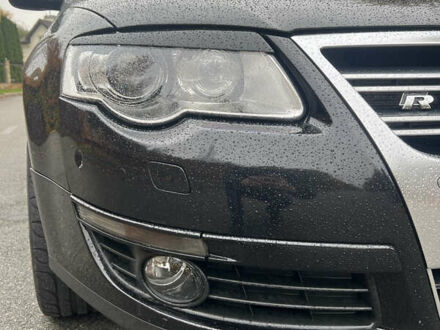 Черный Фольксваген Пассат, объемом двигателя 3.19 л и пробегом 271 тыс. км за 12000 $, фото 1 на Automoto.ua