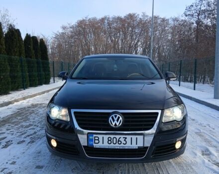 Черный Фольксваген Пассат, объемом двигателя 1.8 л и пробегом 320 тыс. км за 6199 $, фото 1 на Automoto.ua