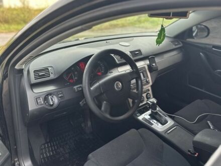 Чорний Фольксваген Пассат, об'ємом двигуна 2 л та пробігом 300 тис. км за 3200 $, фото 1 на Automoto.ua