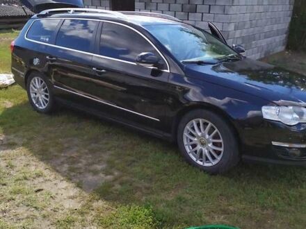 Черный Фольксваген Пассат, объемом двигателя 1.8 л и пробегом 179 тыс. км за 6400 $, фото 1 на Automoto.ua