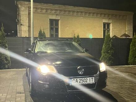 Черный Фольксваген Пассат, объемом двигателя 1.97 л и пробегом 240 тыс. км за 7200 $, фото 1 на Automoto.ua