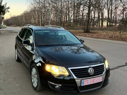 Черный Фольксваген Пассат, объемом двигателя 1.8 л и пробегом 225 тыс. км за 7350 $, фото 1 на Automoto.ua