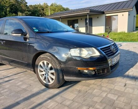 Черный Фольксваген Пассат, объемом двигателя 1.4 л и пробегом 231 тыс. км за 5500 $, фото 1 на Automoto.ua