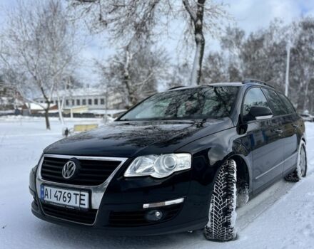 Черный Фольксваген Пассат, объемом двигателя 2 л и пробегом 450 тыс. км за 4400 $, фото 1 на Automoto.ua
