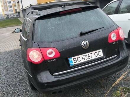 Черный Фольксваген Пассат, объемом двигателя 1.97 л и пробегом 326 тыс. км за 7500 $, фото 1 на Automoto.ua