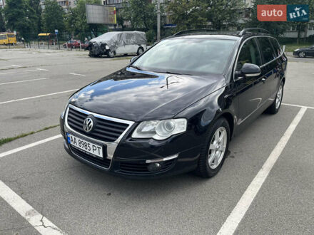 Фольксваген Пассат 2010 в Киеве на Automoto.ua Черный Фольксваген Пассат, объемом двигателя 1.97 л и пробегом 339 тыс. км за 8400 $, фото 1 на Automoto.ua