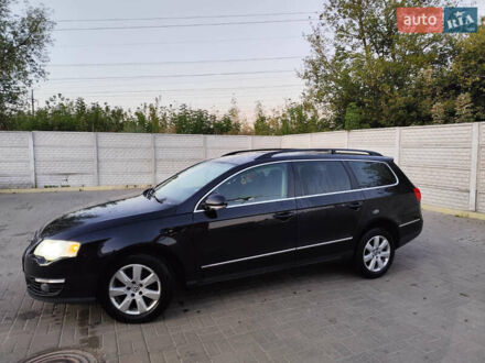 Черный Фольксваген Пассат, объемом двигателя 2 л и пробегом 333 тыс. км за 8000 $, фото 1 на Automoto.ua