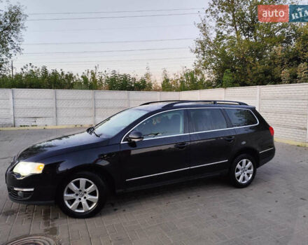 Черный Фольксваген Пассат, объемом двигателя 2 л и пробегом 333 тыс. км за 8000 $, фото 1 на Automoto.ua