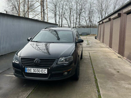 Черный Фольксваген Пассат, объемом двигателя 1.97 л и пробегом 273 тыс. км за 7600 $, фото 1 на Automoto.ua