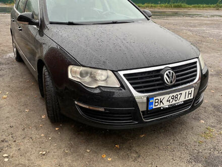 Фольксваген Пассат 2010 в Ровно на Automoto.ua Черный Фольксваген Пассат, объемом двигателя 1.39 л и пробегом 250 тыс. км за 6900 $, фото 1 на Automoto.ua