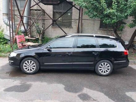 Черный Фольксваген Пассат, объемом двигателя 1.97 л и пробегом 274 тыс. км за 7500 $, фото 1 на Automoto.ua