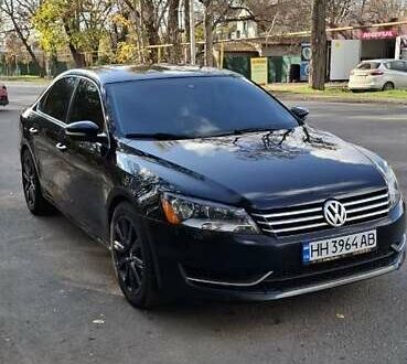 Черный Фольксваген Пассат, объемом двигателя 2.48 л и пробегом 199 тыс. км за 8400 $, фото 1 на Automoto.ua