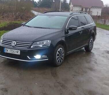 Черный Фольксваген Пассат, объемом двигателя 2 л и пробегом 380 тыс. км за 11200 $, фото 1 на Automoto.ua