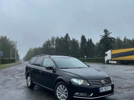 Фольксваген Пассат 2012 в Маневичах на Automoto.ua Черный Фольксваген Пассат, объемом двигателя 2 л и пробегом 287 тыс. км за 10700 $, фото 1 на Automoto.ua