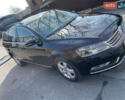 Черный Фольксваген Пассат, объемом двигателя 2 л и пробегом 310 тыс. км за 9800 $, фото 1 на Automoto.ua