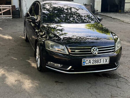 Фольксваген Пассат 2012 в Умани на Automoto.ua Черный Фольксваген Пассат, объемом двигателя 1.97 л и пробегом 220 тыс. км за 11500 $, фото 1 на Automoto.ua