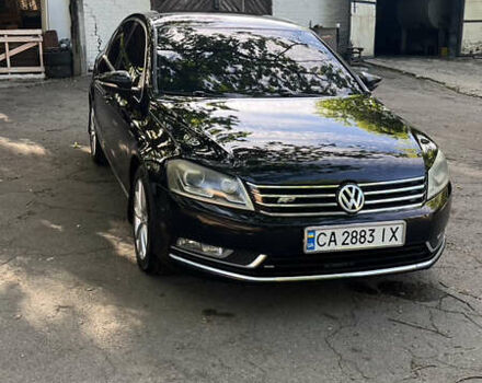 Черный Фольксваген Пассат, объемом двигателя 1.97 л и пробегом 220 тыс. км за 11500 $, фото 1 на Automoto.ua