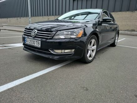 Черный Фольксваген Пассат, объемом двигателя 2.5 л и пробегом 219 тыс. км за 9500 $, фото 1 на Automoto.ua