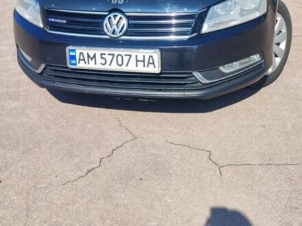 Чорний Фольксваген Пассат, об'ємом двигуна 1.6 л та пробігом 325 тис. км за 9100 $, фото 1 на Automoto.ua