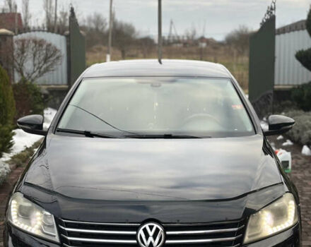 Черный Фольксваген Пассат, объемом двигателя 1.8 л и пробегом 269 тыс. км за 10500 $, фото 1 на Automoto.ua