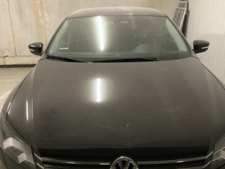 Черный Фольксваген Пассат, объемом двигателя 2.48 л и пробегом 82 тыс. км за 12500 $, фото 1 на Automoto.ua