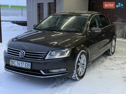 Чорний Фольксваген Пассат, об'ємом двигуна 2 л та пробігом 268 тис. км за 12300 $, фото 1 на Automoto.ua