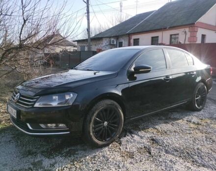 Черный Фольксваген Пассат, объемом двигателя 1.8 л и пробегом 210 тыс. км за 9500 $, фото 1 на Automoto.ua