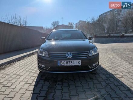 Чорний Фольксваген Пассат, об'ємом двигуна 1.97 л та пробігом 258 тис. км за 13000 $, фото 1 на Automoto.ua